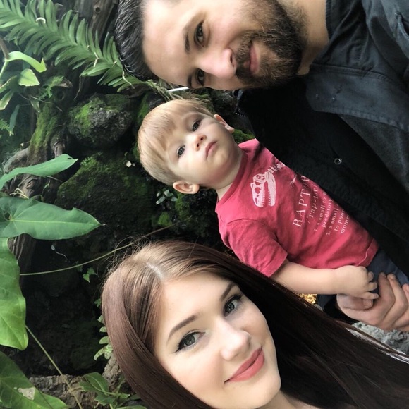 Meet your Posher, Arian - Picture 2 of 2